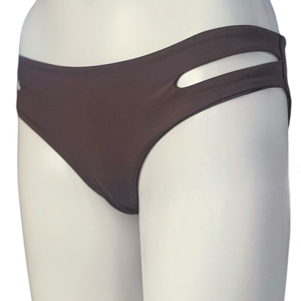l*Ispace Side Cut-Out Bikini Bottom